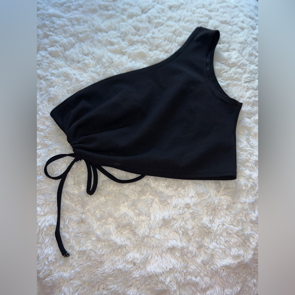 Pretty little thing crop top